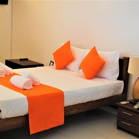 Prego Suites Ettukala Luaran gambar