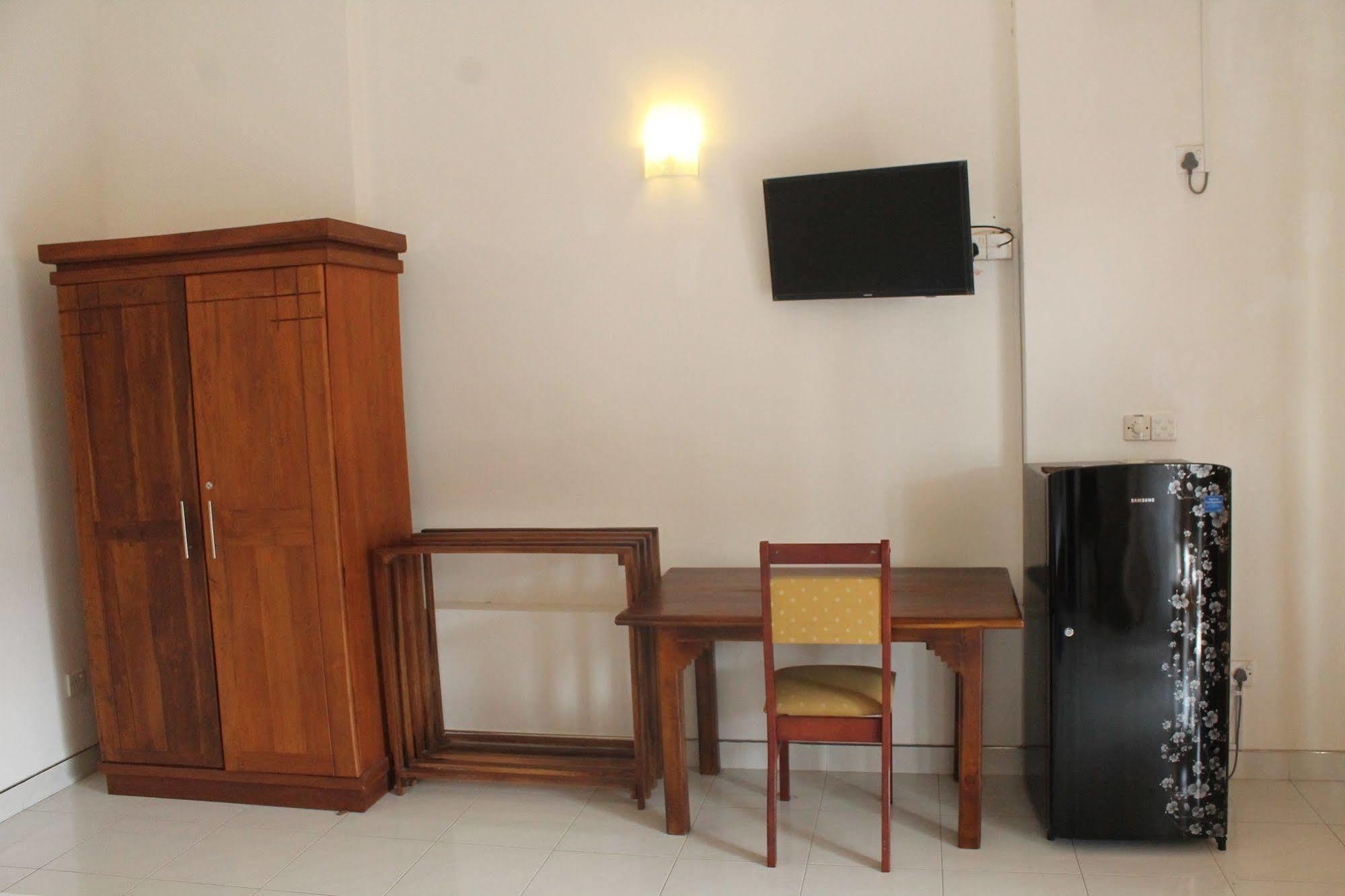 Prego Suites Ettukala Luaran gambar
