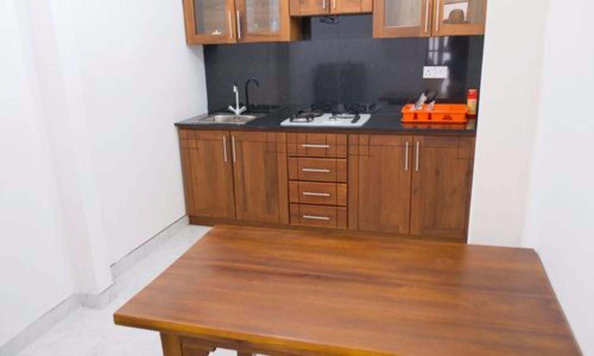 Prego Suites Ettukala Luaran gambar